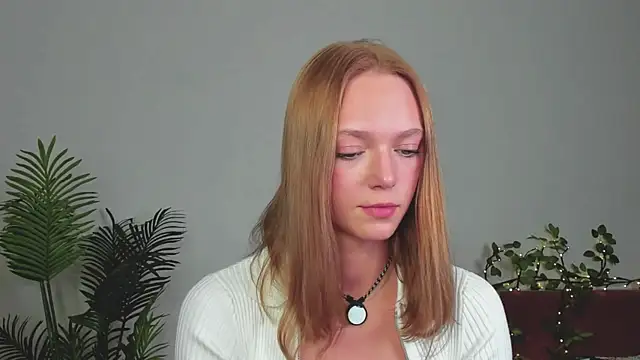 Sweet_Piece's Live XXX Chat