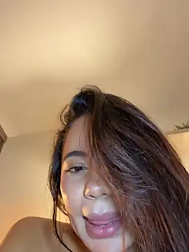 Aryrosee Chat XXX live