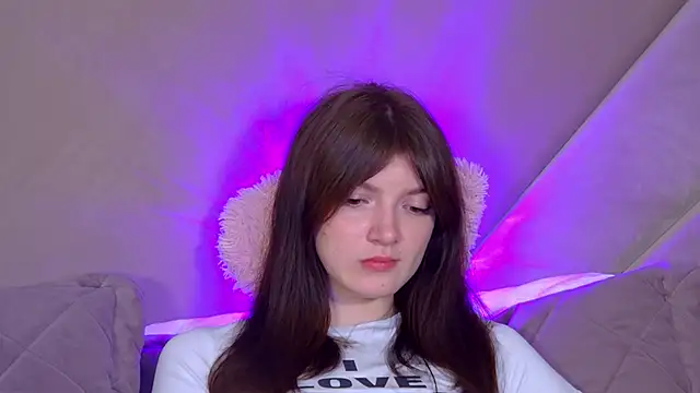 SophiaProve's Live XXX Chat