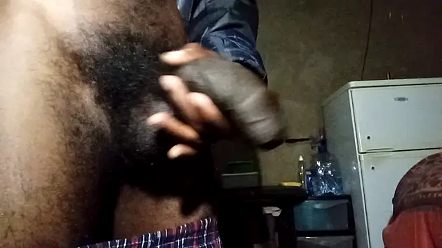 Pokazy przed kamerką – clintsixxx