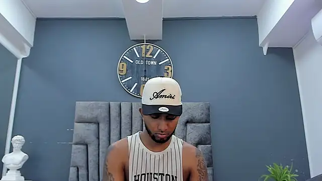 Robin_Rief 即時 XXX 聊天