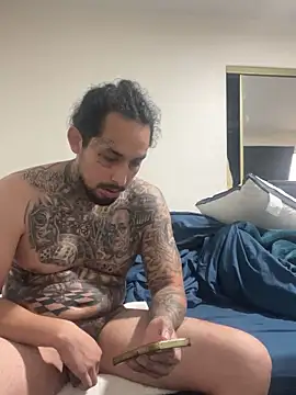 Longmoney444's Live XXX Chat