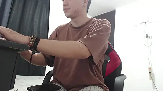 Lucifeeeer_666 – webcam-show