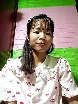 AmyLinee01 在線直播表演