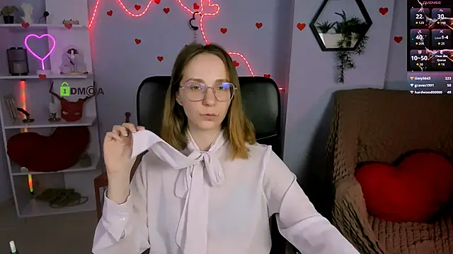 evalora_vei 即時 XXX 聊天