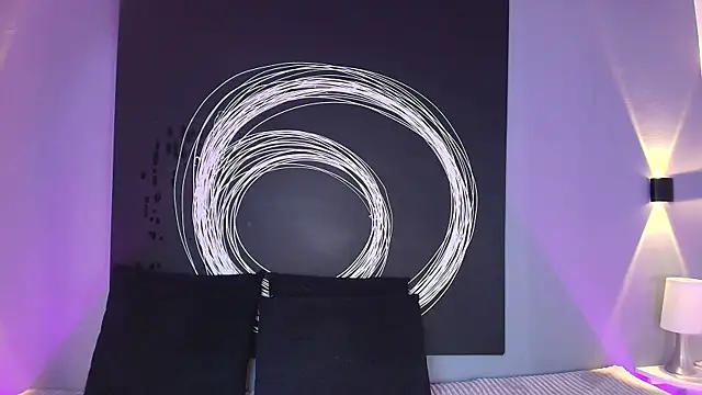 XXX chat uživo modela AlannaViera