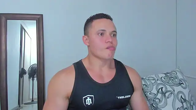 دردشة KingLevi01 الجنسية المباشرة