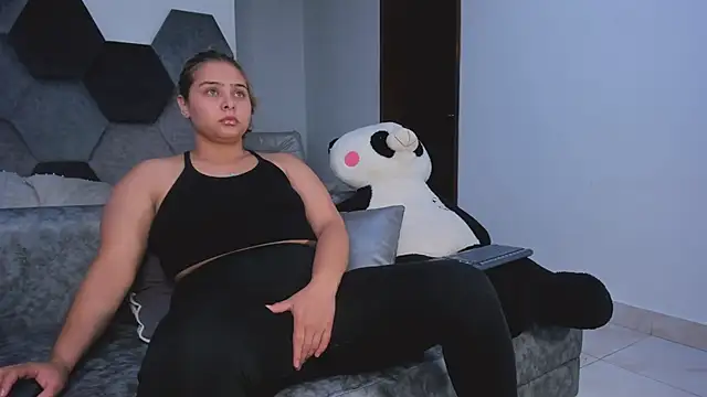 MikaelaStone's Live XXX Chat