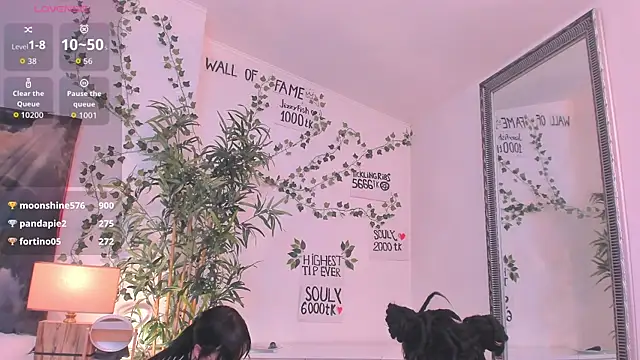 mira0_0 在線直播表演