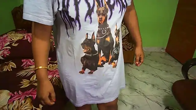 Czat XXX na żywo – BengaliQueenStar