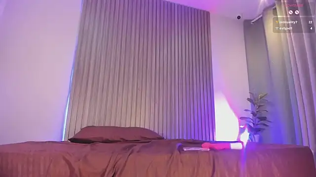 Hailey-Fox Obrolan Langsung XXX