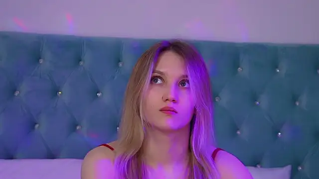 StacyEvances' Live XXX Chat