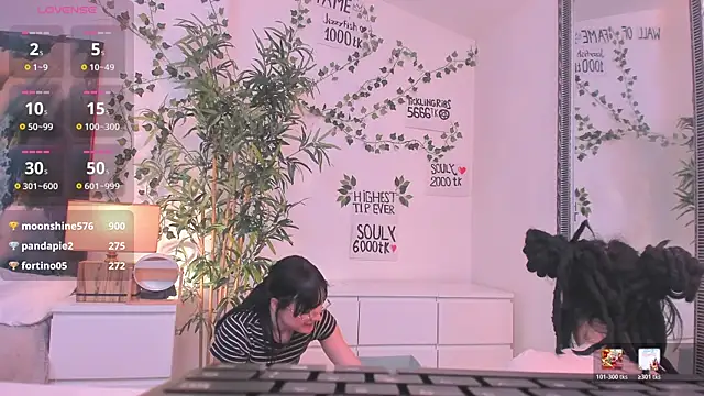 mira0_0's Live XXX Chat