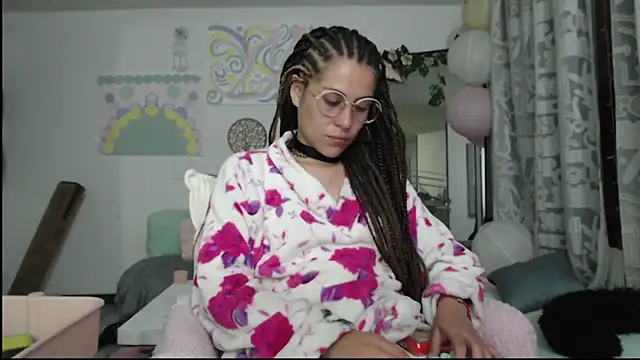 دردشة Hellen_dumont الجنسية المباشرة