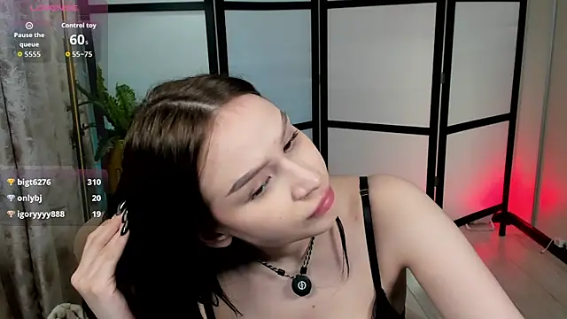 Czat XXX na żywo – SatiraLux