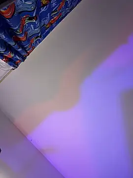 MadelineBenet's Live XXX Chat