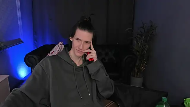 Klaude_Jam Live XXX-chat