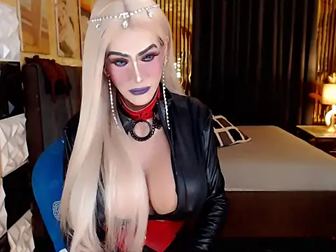 MonstrousCockDivan Webbikameraesitys