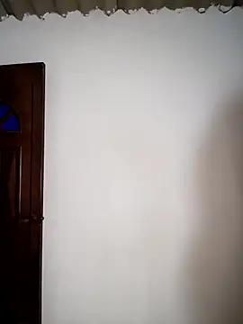 Simone_Miller: онлайн-секс-чат