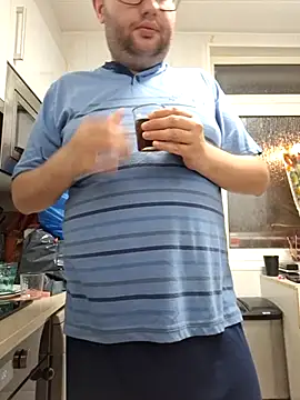 Javier_bear 即時 XXX 聊天