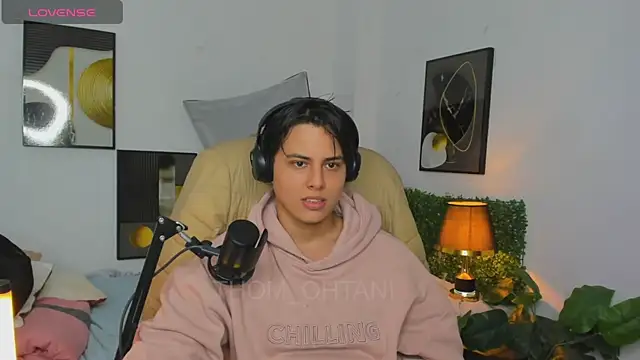 Chat XXX ao vivo de Thom_Ohtani