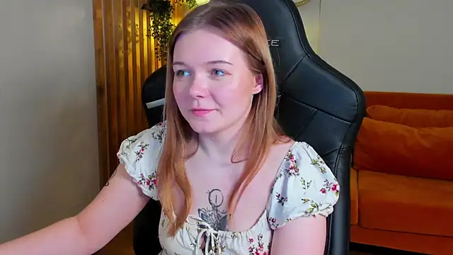 ElinaVale's Webcam Show