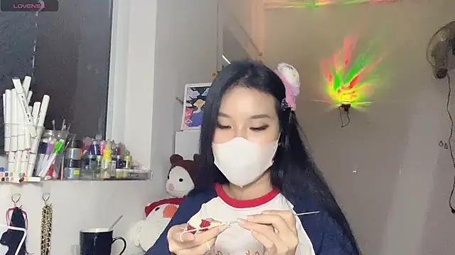 Tieu-May: απευθείας συνομιλία ΧΧΧ