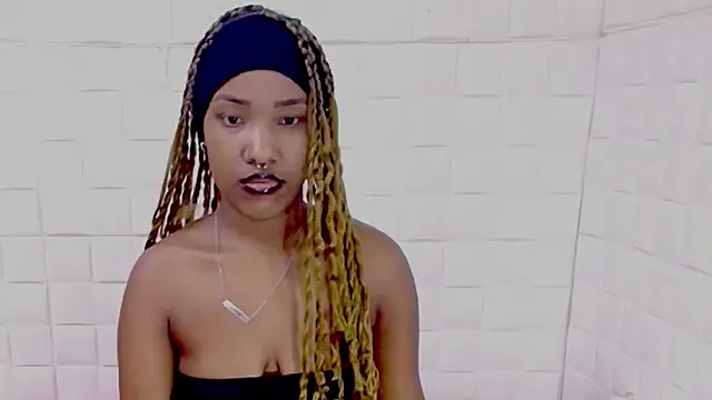 دردشة EroticSexyPrada الجنسية المباشرة