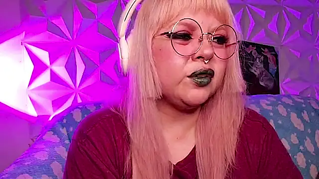 دردشة Satyn_doll الجنسية المباشرة