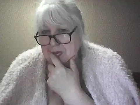 Alexia64231's Webcam Show