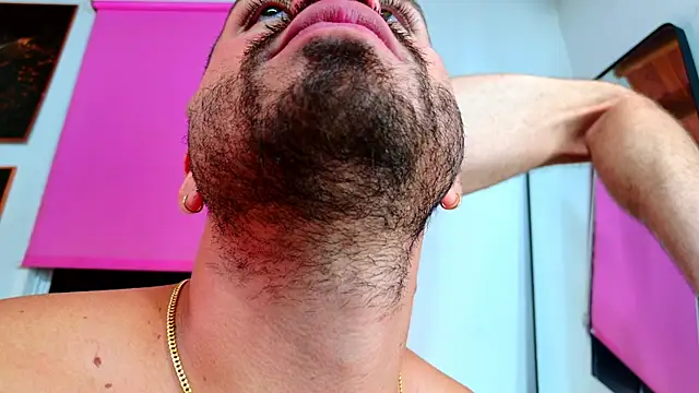 Juan_Castano Webcamshow