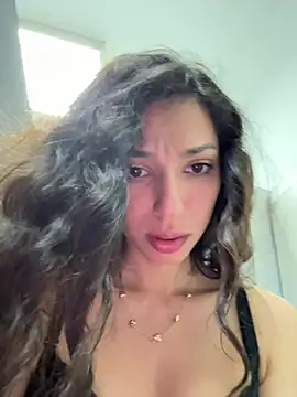 Show modela -_MiaQueen_- na web-kameri