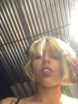 BlueStoneXのライブXXXチャット