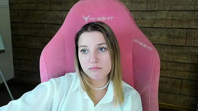 TinnaBurton's Live XXX Chat