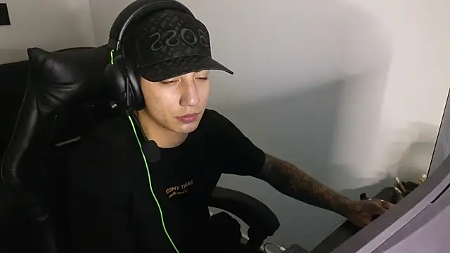 cash_master888: вебкам-шоу