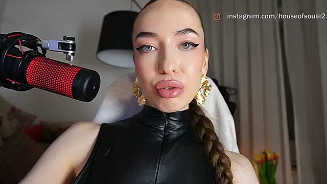 supreme_dominatrix: онлайн-секс-чат