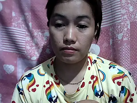 Živý XXX chat CreamyPussy30