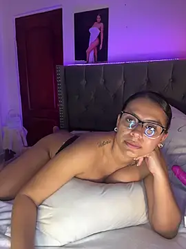 ema_zoe লাইভ XXX চ্যাট