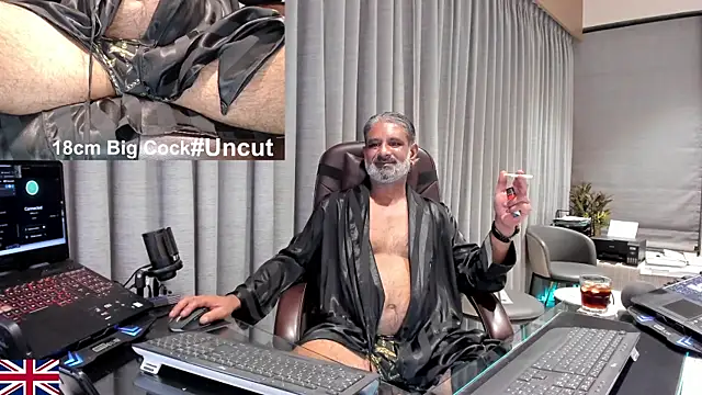 OnlineBossUK – Naživo XXX chat