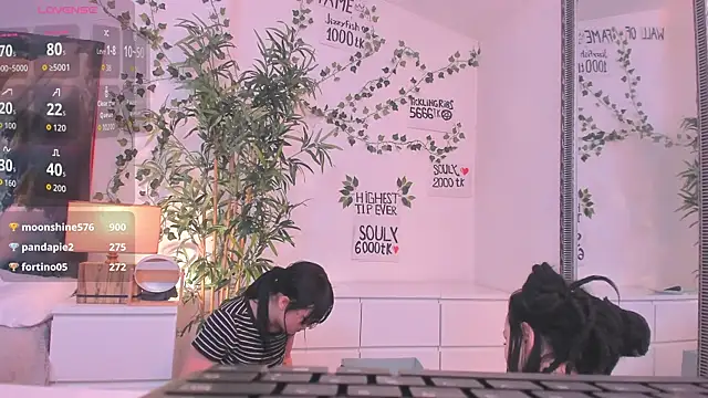 mira0_0's Live XXX Chat