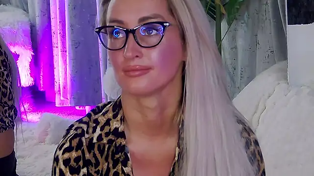 IsabelleEthan – Live XXX-chat