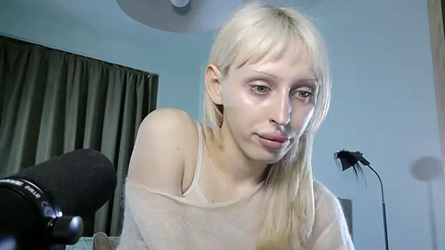 Sora100000 webcam show