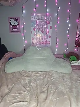 แชท XXX สดของ LoveLoreleii