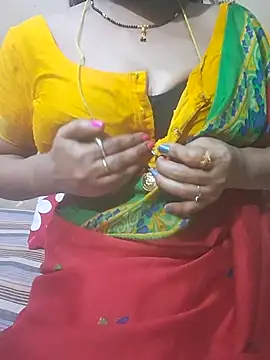 Lakhshmi-888's Live XXX Chat