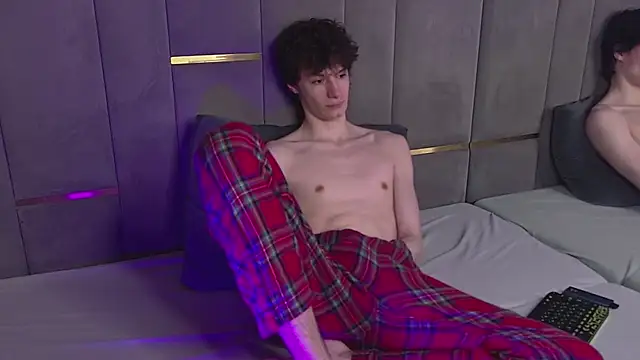 EdwardHogan: απευθείας συνομιλία ΧΧΧ