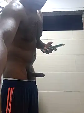 Bas2428's Webcam Show