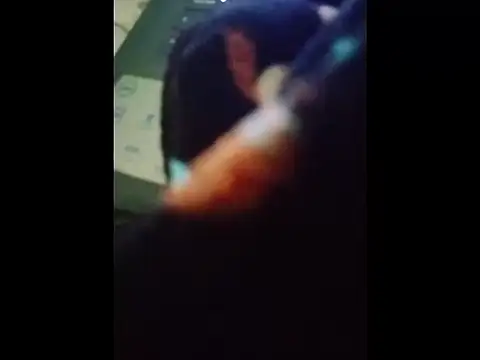 Elgueroxxx 网络视讯表演