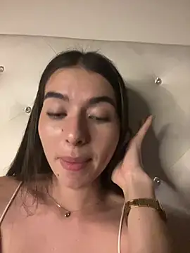 Živý XXX chat Coralinee_01