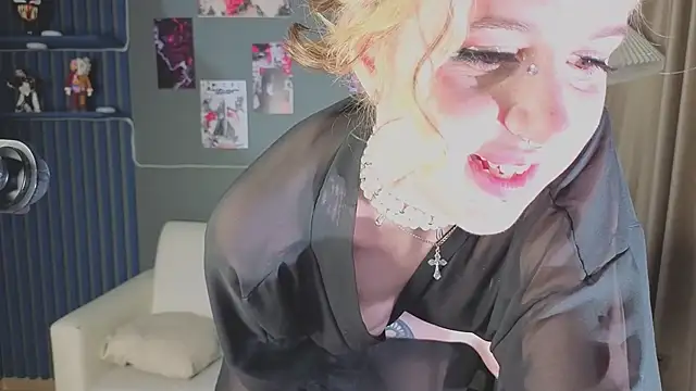 luna_son Adlı Modelin Canlı XXX Sohbeti