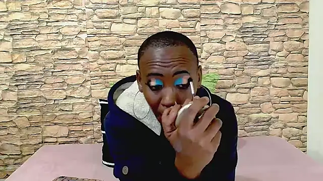 EbonyOlive69's Live XXX Chat